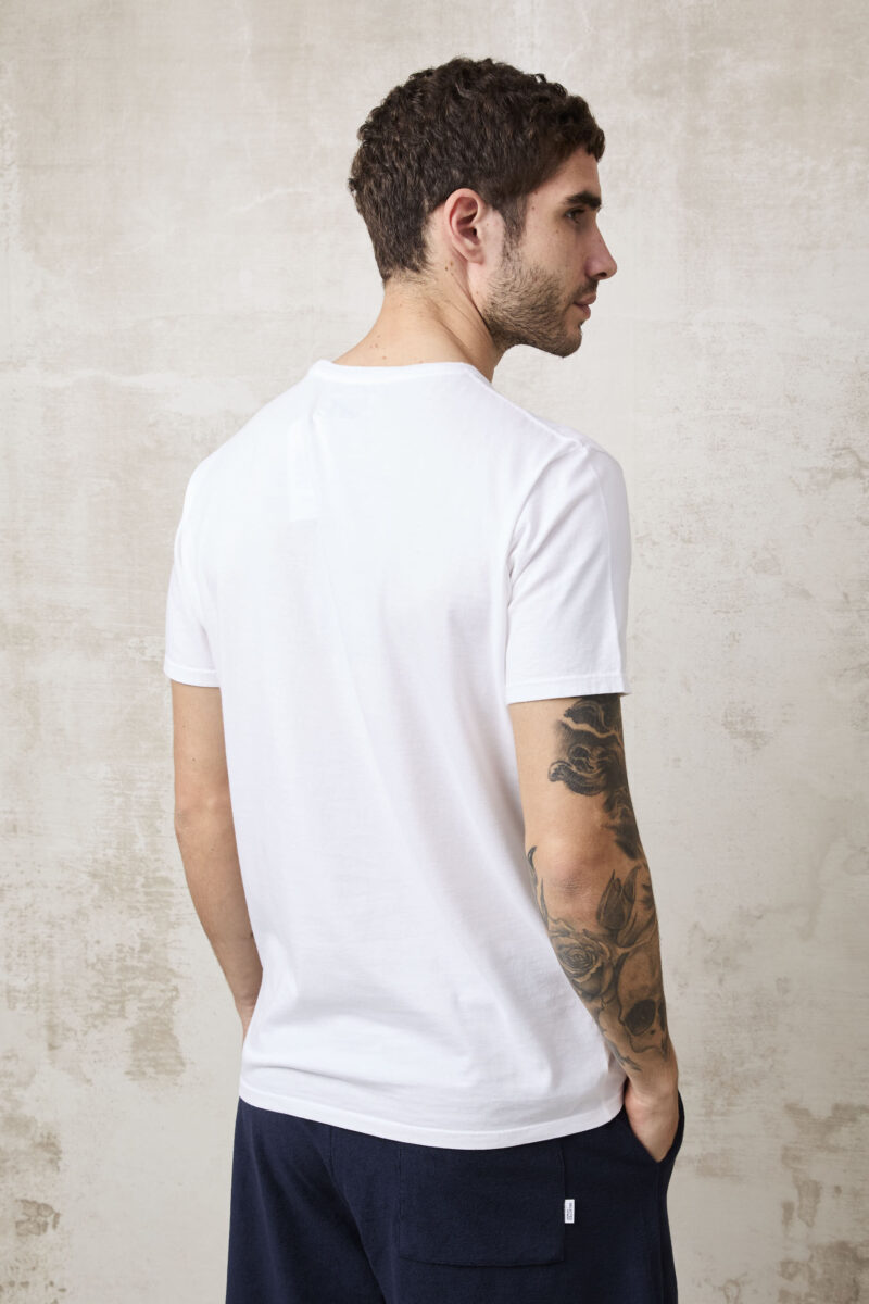 pvnk 1422 Men's White Surfing Graphic T-Shirt - Casual & Stylish Tee - Image 4