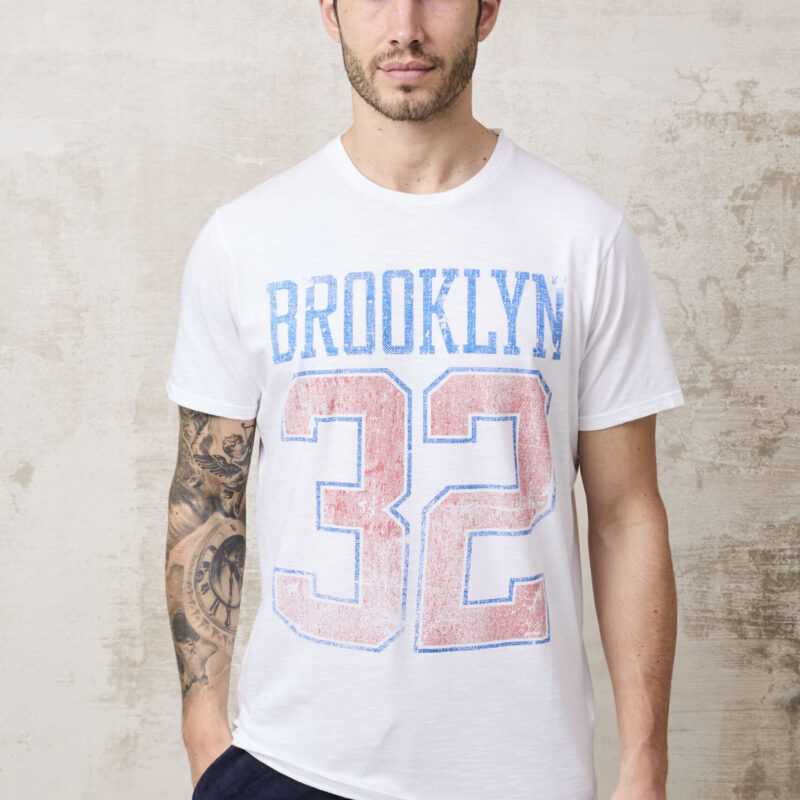pvnk 1416 Men's White Brooklyn Graphic T-Shirt - Casual & Urban Tee