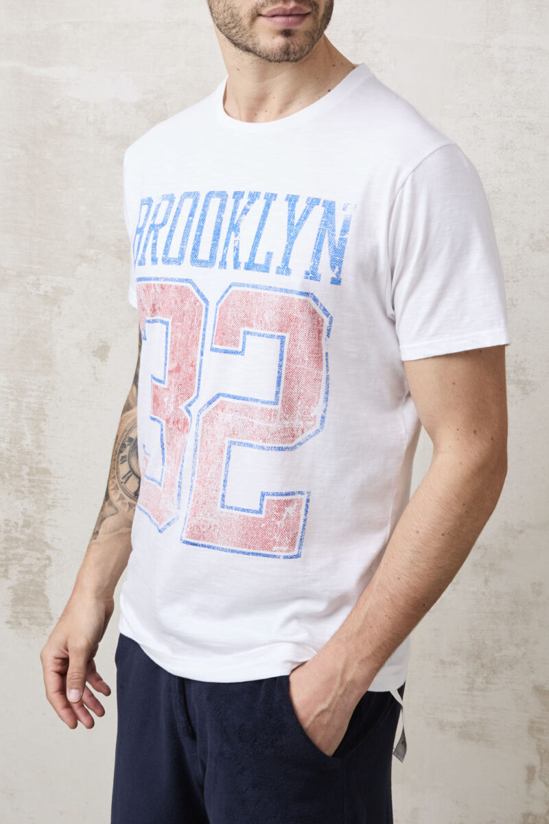 pvnk 1416 Men's White Brooklyn Graphic T-Shirt - Casual & Urban Tee - Image 2