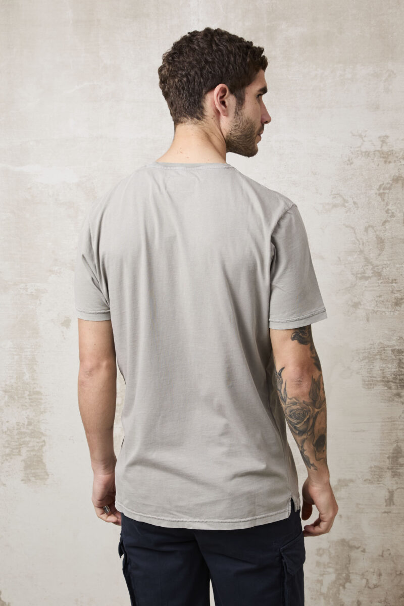 pvnk 1412 Men's Gray Long Beach Graphic T-Shirt - Casual & Stylish Tee - Image 5