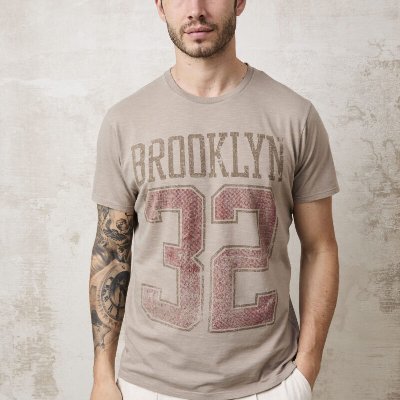 pvnk 1417 Men's Beige Brooklyn Graphic T-Shirt - Casual & Stylish Tee